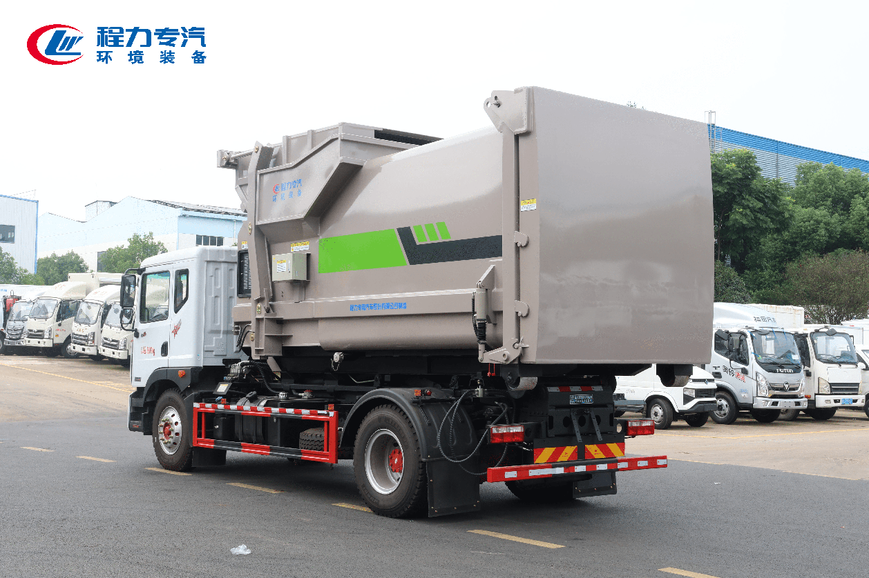 東風(fēng)多利卡D9勾臂垃圾車