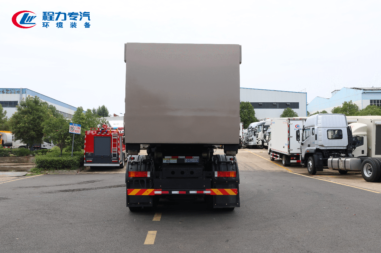 東風(fēng)天龍后雙橋勾臂垃圾車(chē)
