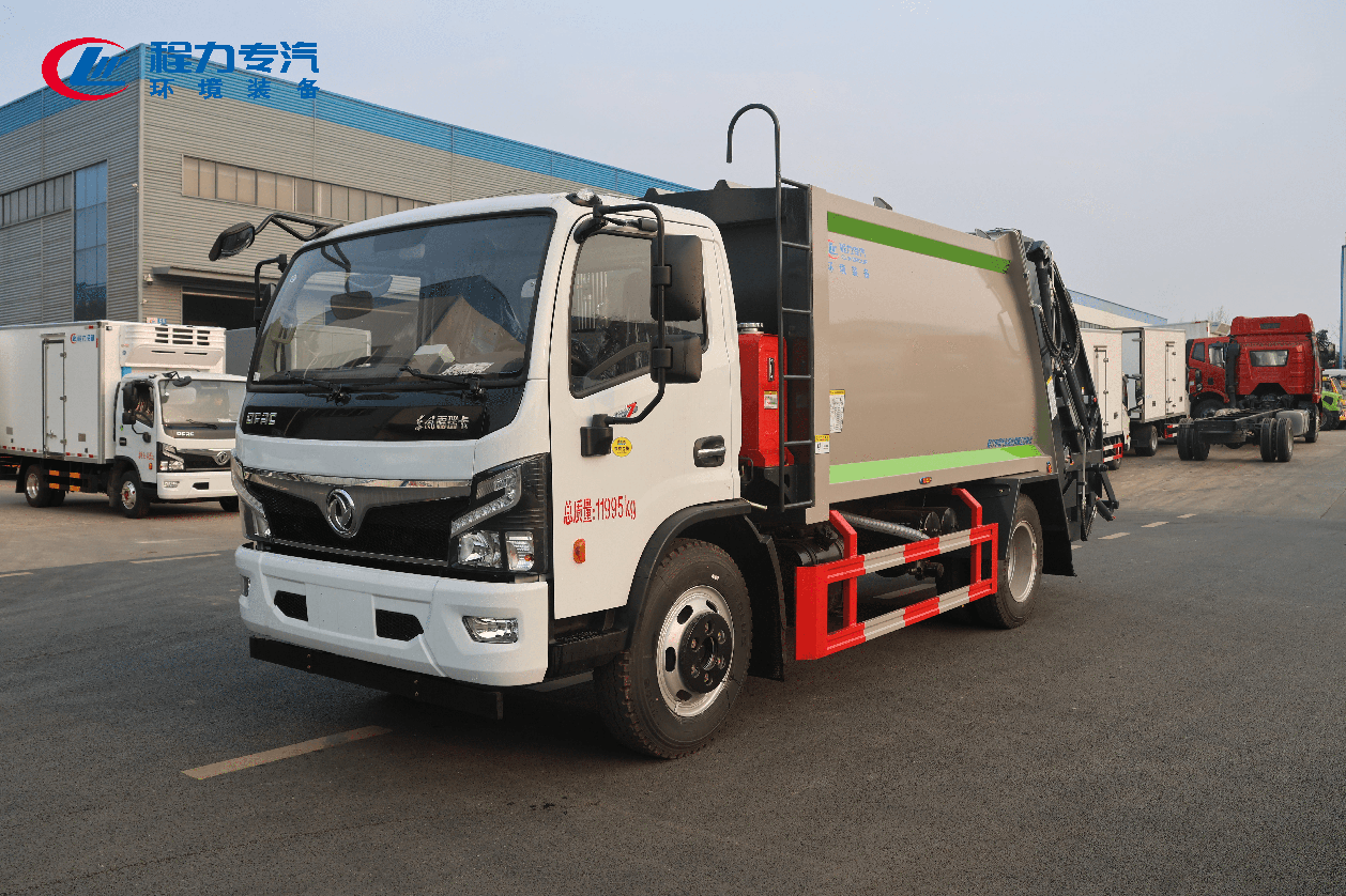 東風(fēng)福瑞卡F7壓縮垃圾車(chē)