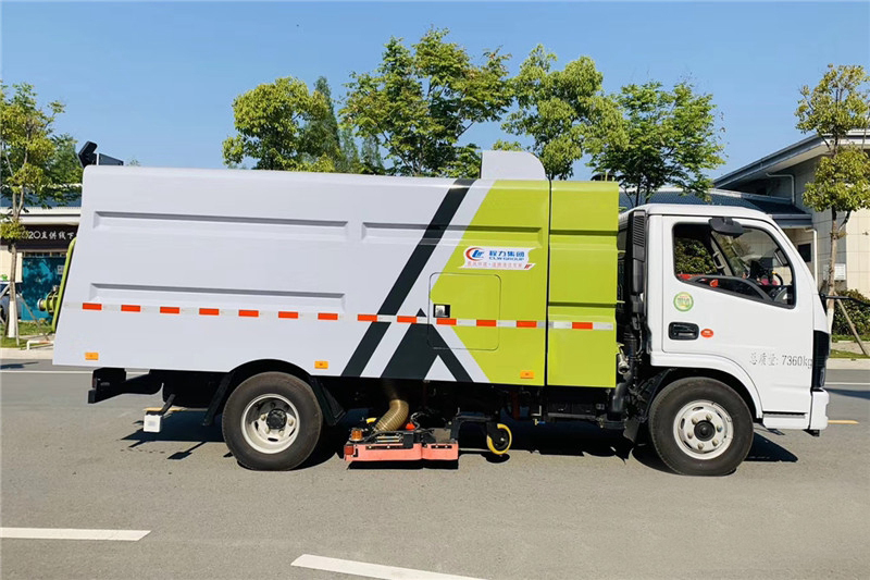 東風小多利卡吸塵車