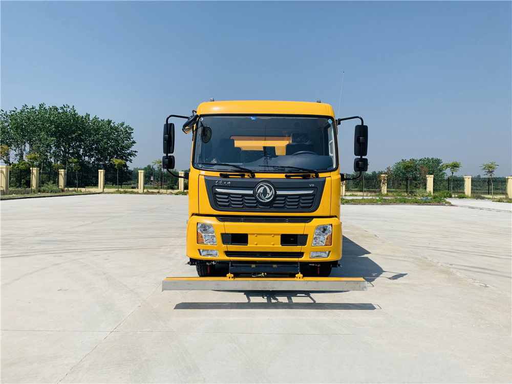 東風(fēng)天錦16方洗掃車(chē)