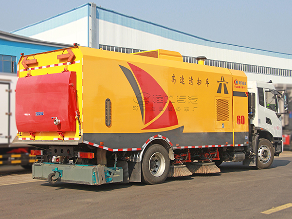 東風天錦高速清掃車